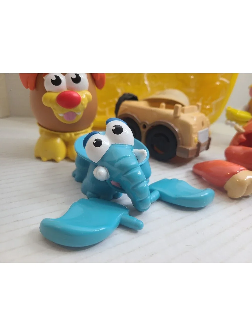 Hasbro Playskool Mr. Potato Head Little Taters Big Adventures Spud Safari Set